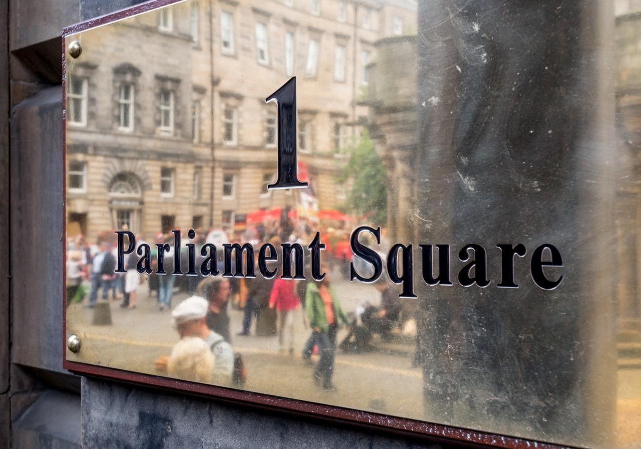 Parliament Sq Lägenhet Edinburg Exteriör bild